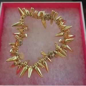 Rebel stud gold bracelet